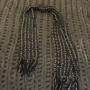 Black and White Houndstooth Scarf